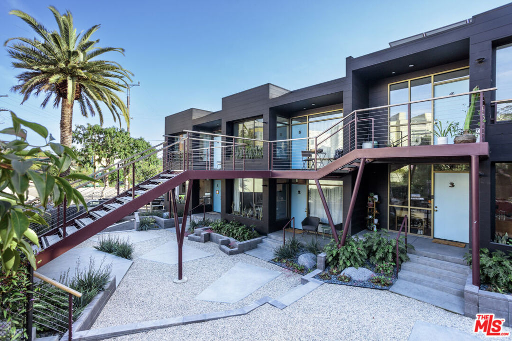 90039 Real Estate Listings Main Image