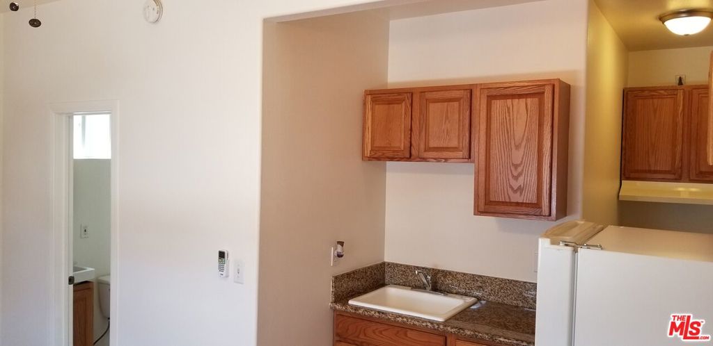 1816 S La Brea Avenue Property Photo 35