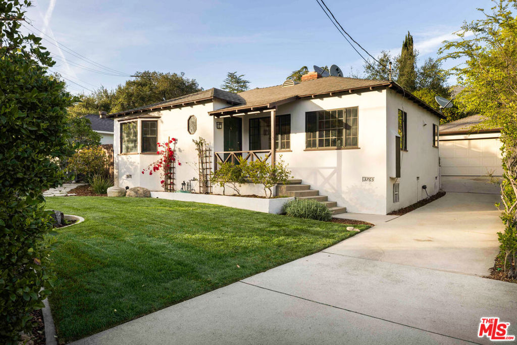 3765 Honolulu Avenue Property Photo