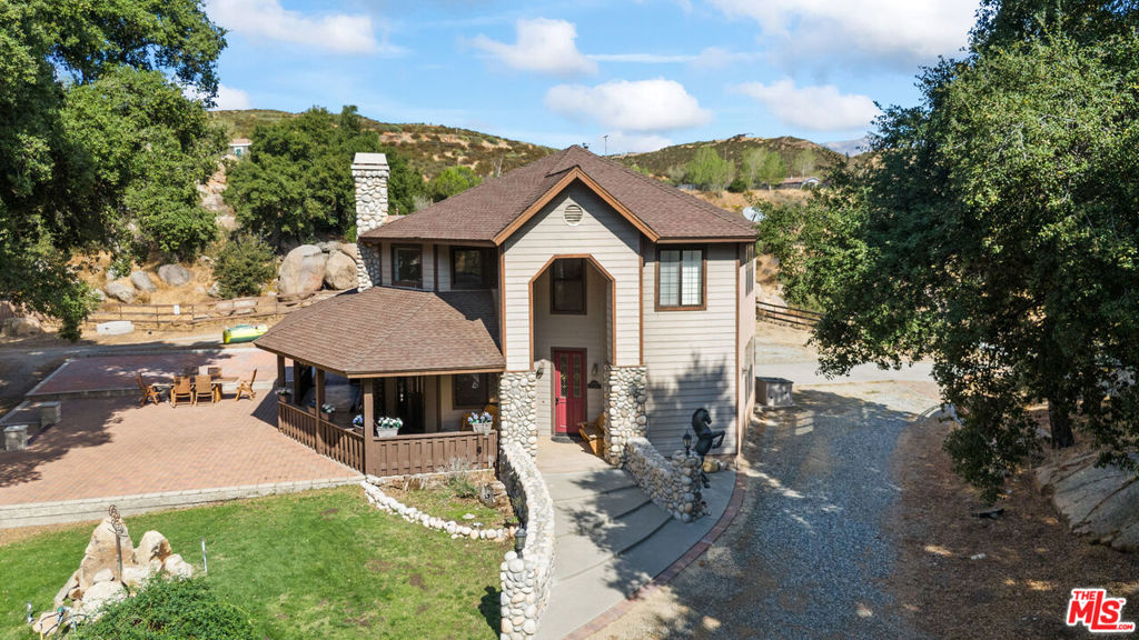 47985 Twin Pines Road Property Photo