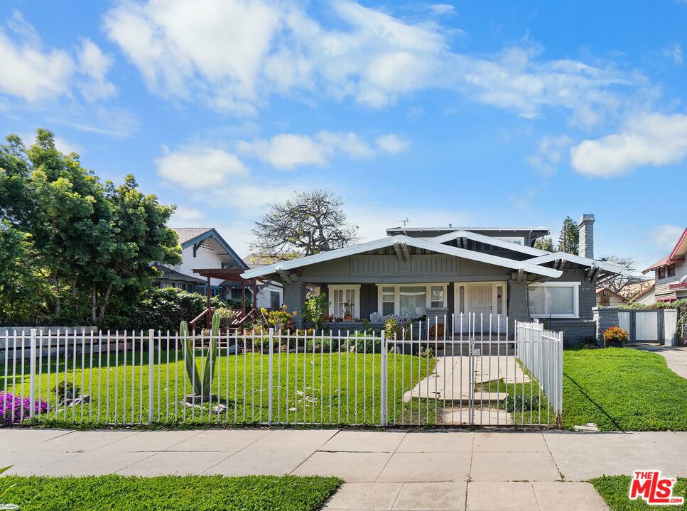2115 4th Avenue Property Photo