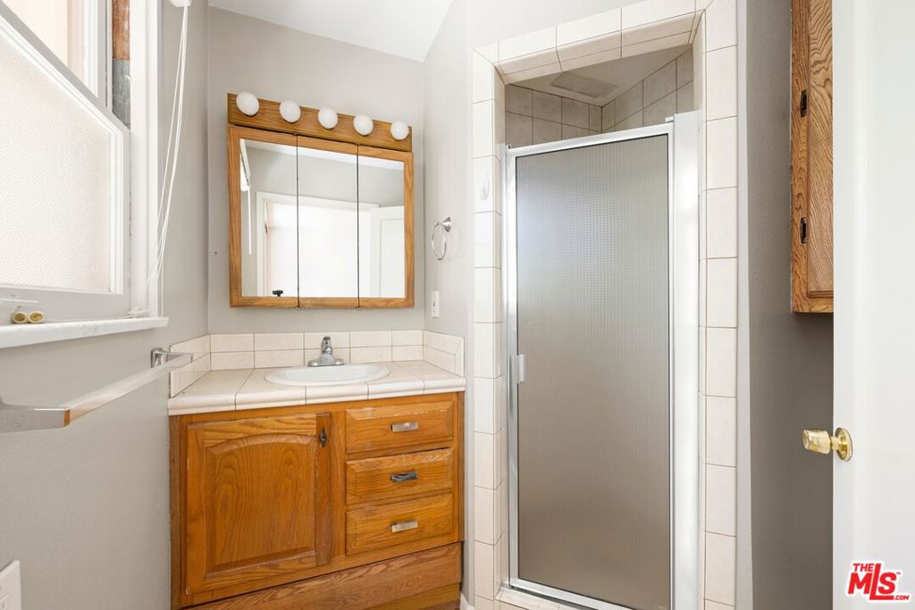 1621 Manning Avenue Property Photo 14