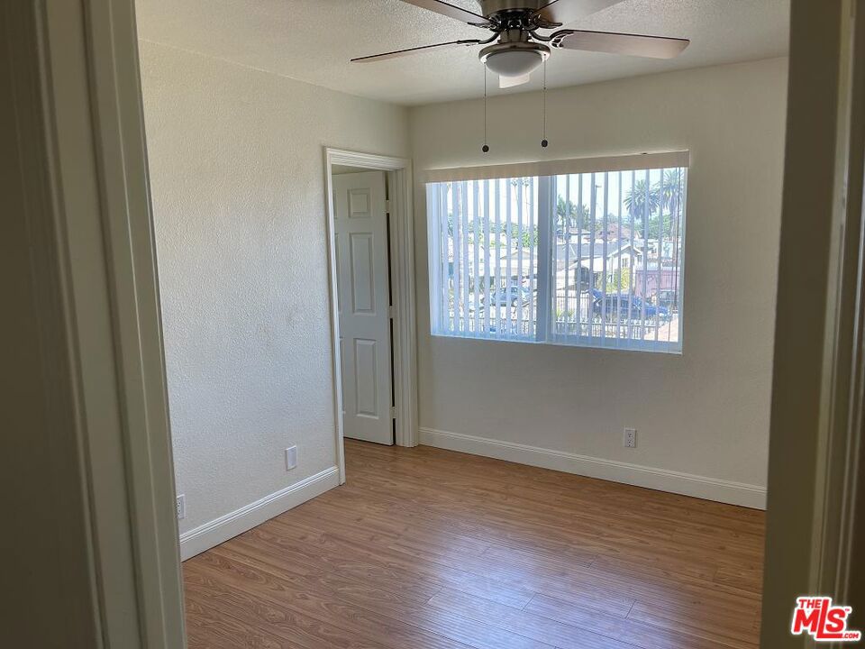 7811 S San Pedro Street Property Photo 4