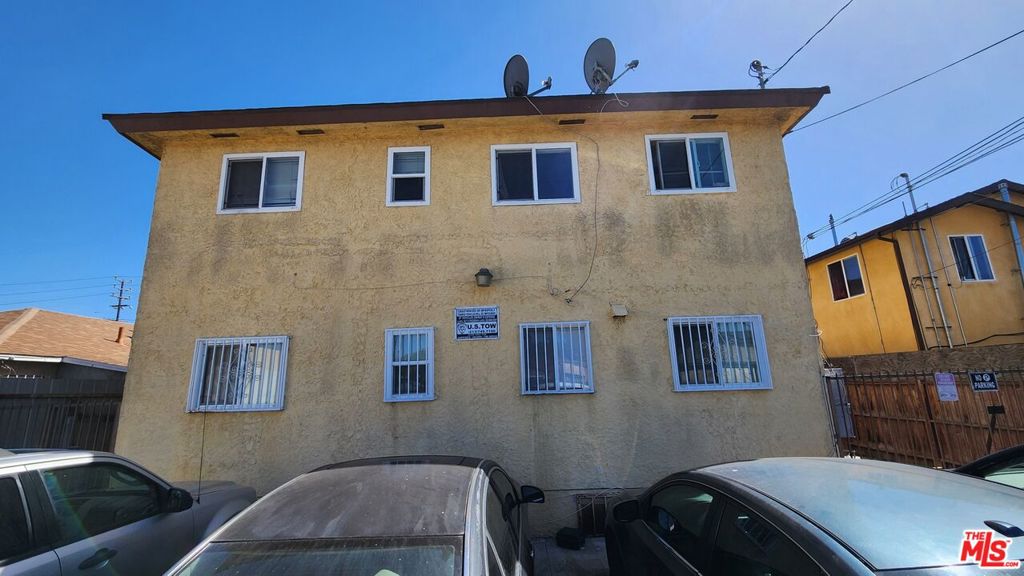 7811 S San Pedro Street Property Photo 16