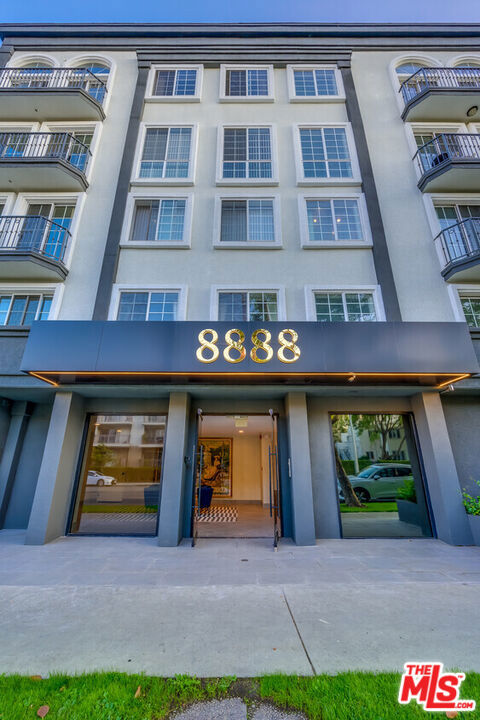 8888 W 3rd Street Property Photo