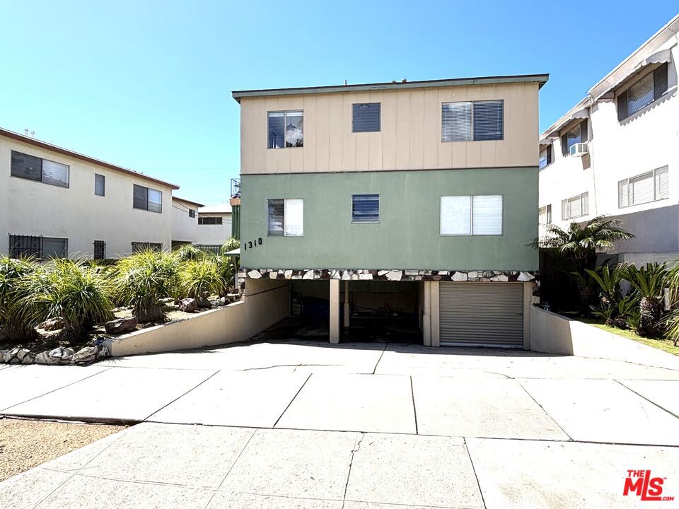1310 10th Street Property Photo 2