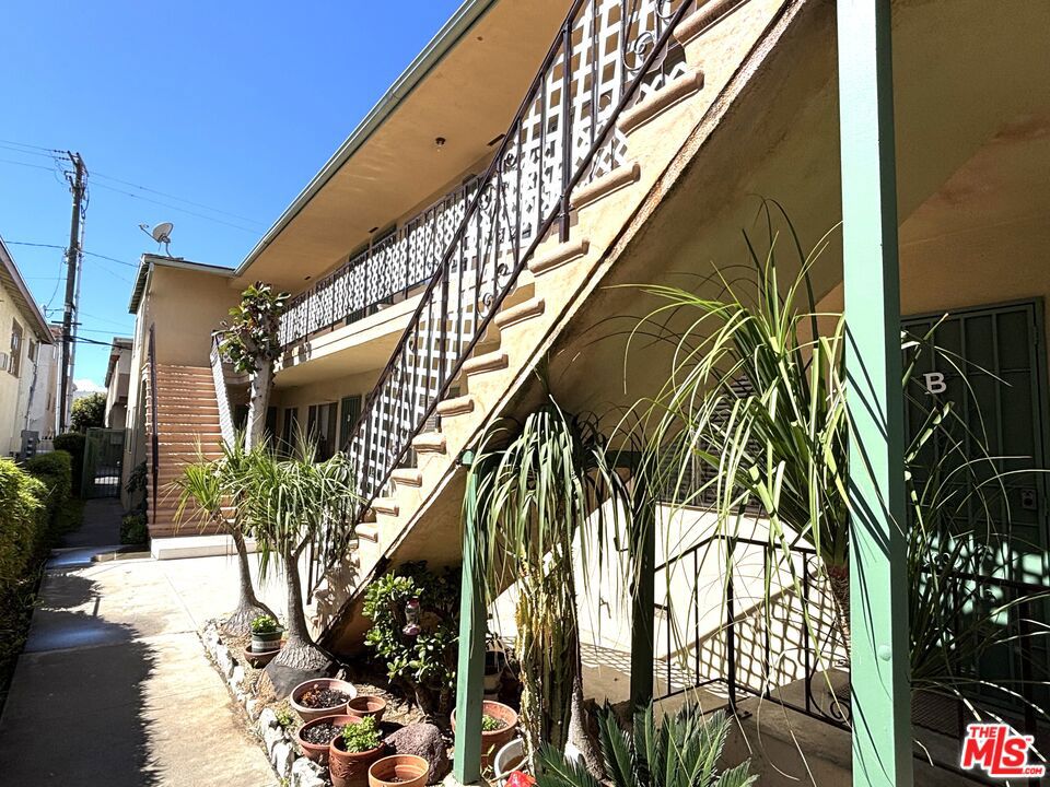 1310 10th Street Property Photo 4