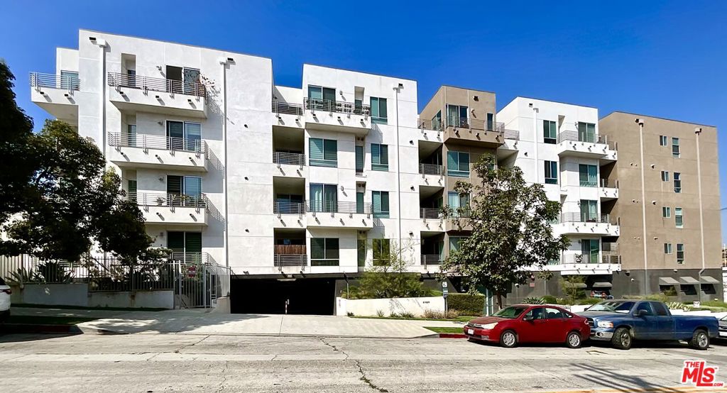 1101 S Harvard Boulevard 506 Property Photo