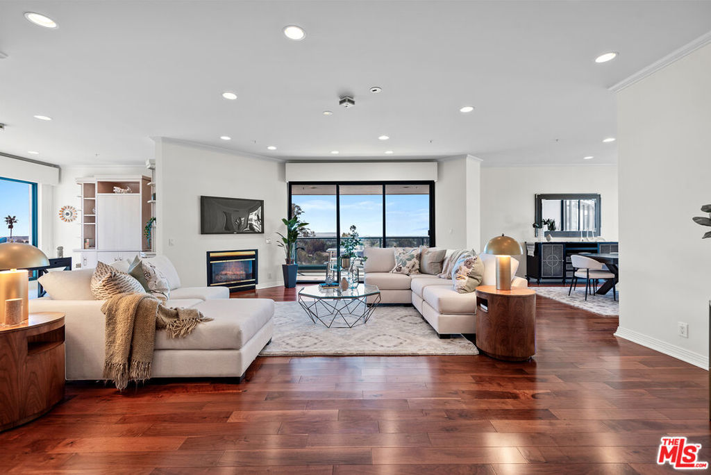 10490 Wilshire Boulevard 603 Property Photo