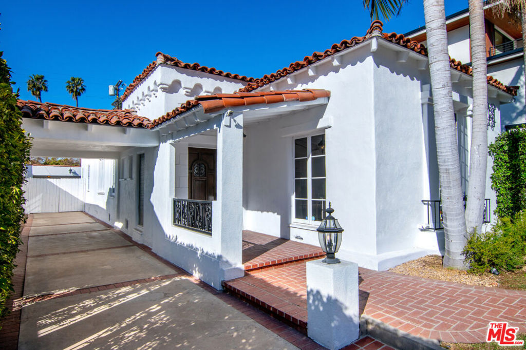 415 N Harper Avenue Property Photo