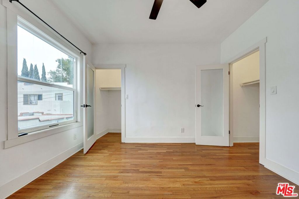 1216 N Kenmore Avenue Property Photo 12