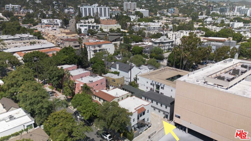 832 Hilldale Avenue Property Photo 4