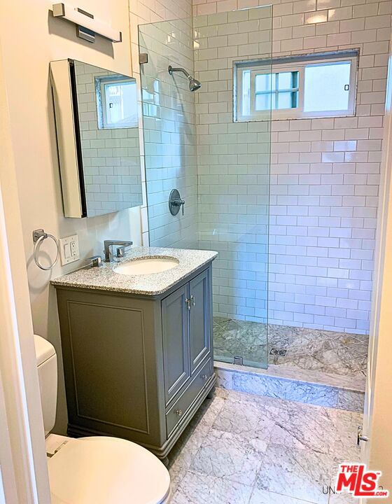 832 Hilldale Avenue Property Photo 23