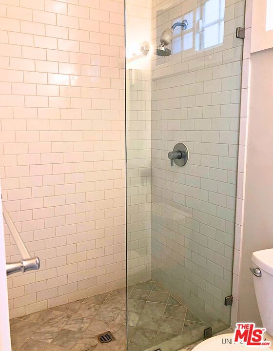 832 Hilldale Avenue Property Photo 28