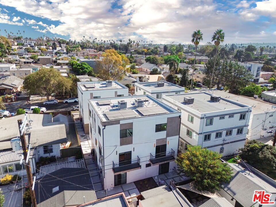 90016 Real Estate Listings Main Image