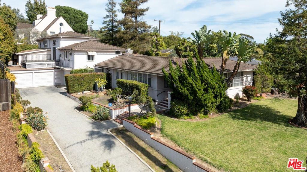 2408 Santa Barbara Street Property Photo
