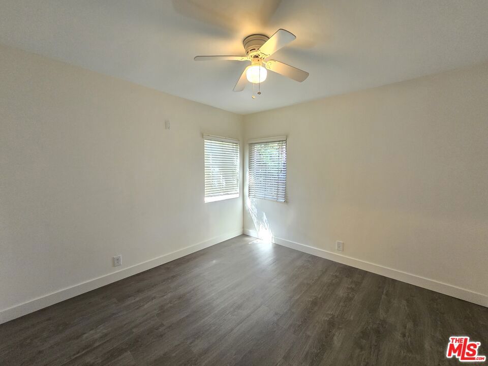 5710 Vineland Avenue Property Photo 15