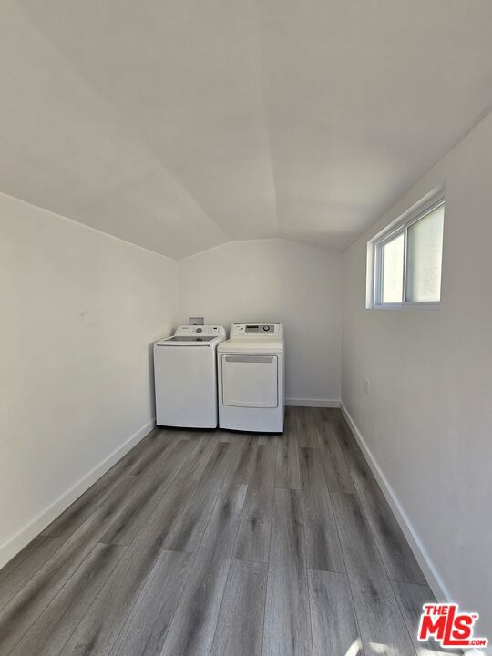 5710 Vineland Avenue Property Photo 18