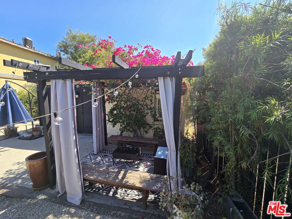 5710 Vineland Avenue Property Photo 20