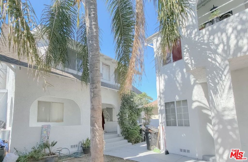 1309 S Mesa Street Property Photo 5