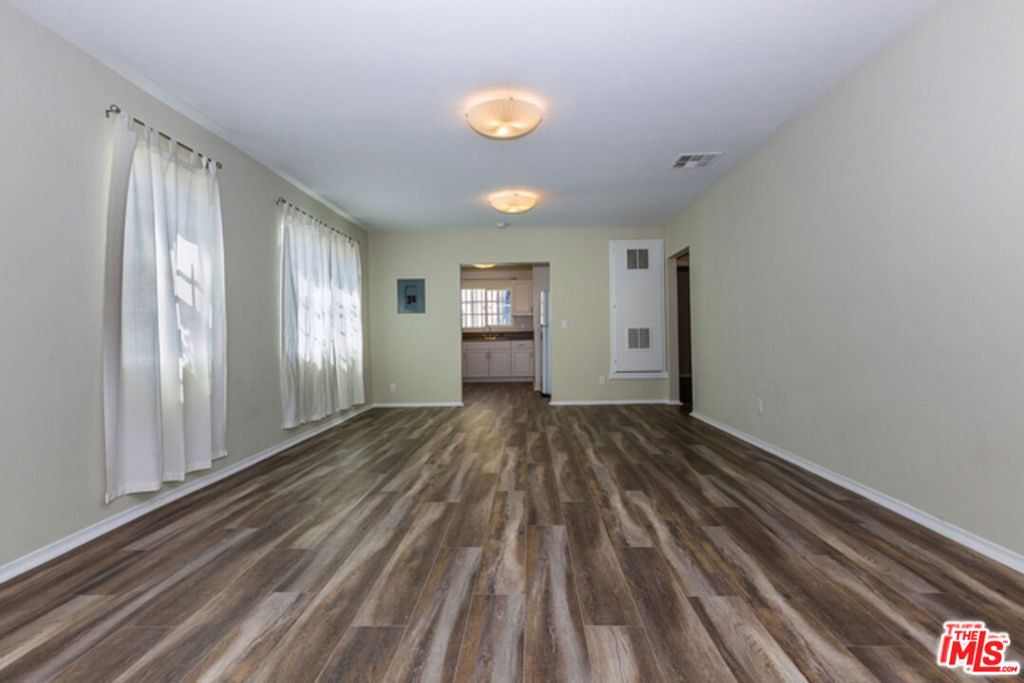 1716 W 45th Street Property Photo 21