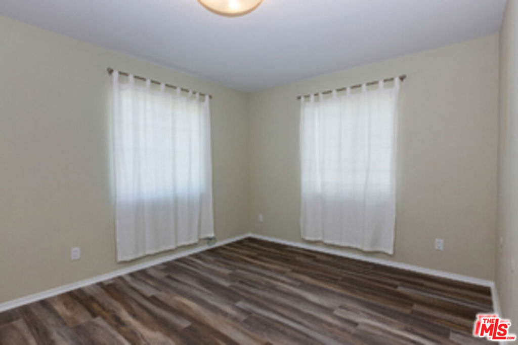 1716 W 45th Street Property Photo 24