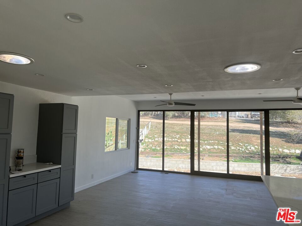 2635 Bridle Path Drive Property Photo 2