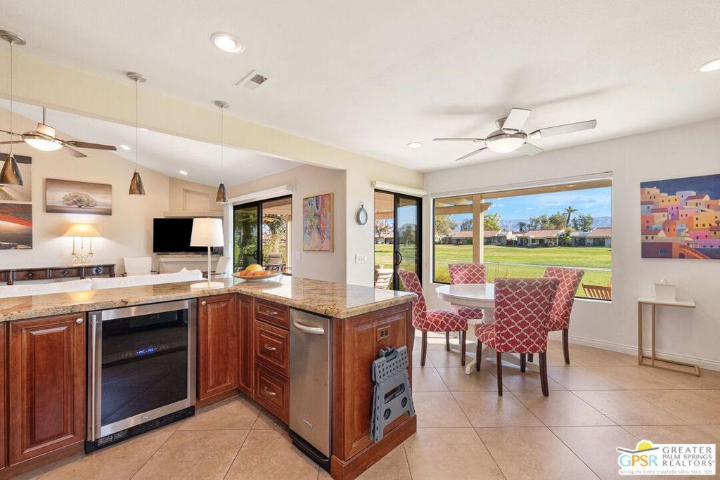 41540 Peach Tree Court Property Photo