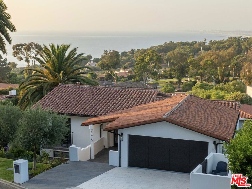 2315 Via Pinale Property Photo