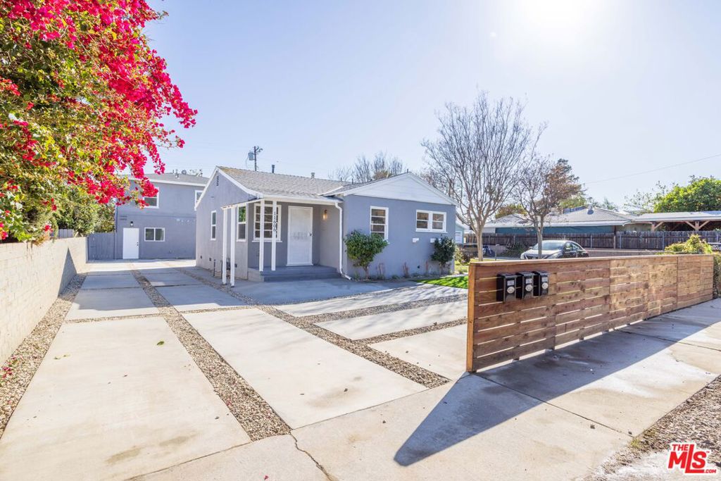 11602 Haynes Street Property Photo