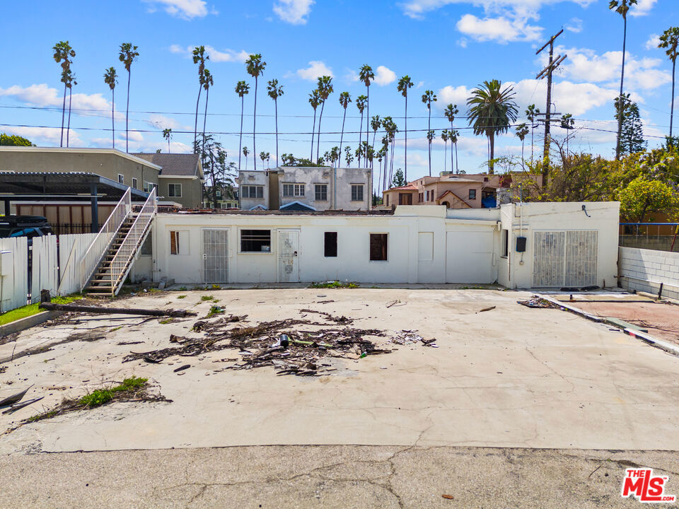 4430 W Pico Boulevard Property Photo 2