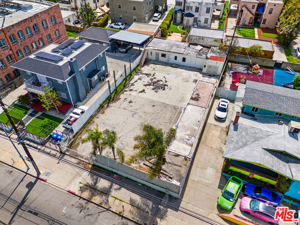 4430 W Pico Boulevard Property Photo 4