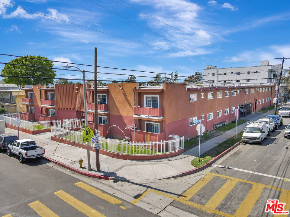 8861 Langdon Avenue Property Photo