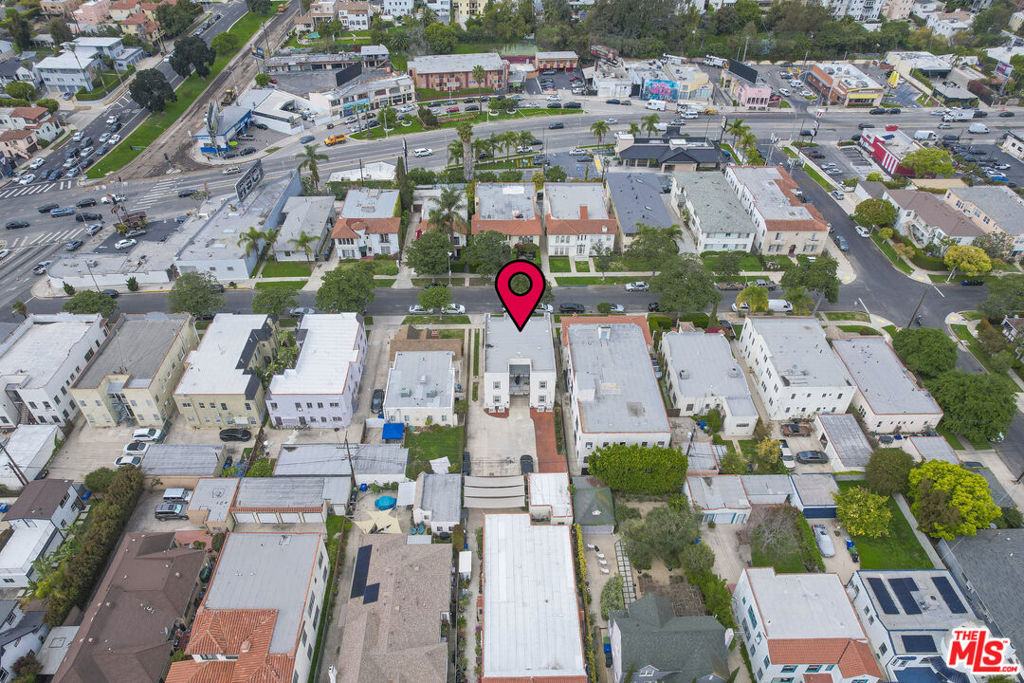 1268 S Citrus Avenue Property Photo 25