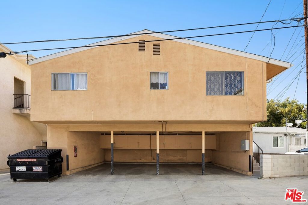 120 S Belmont Street Property Photo 10