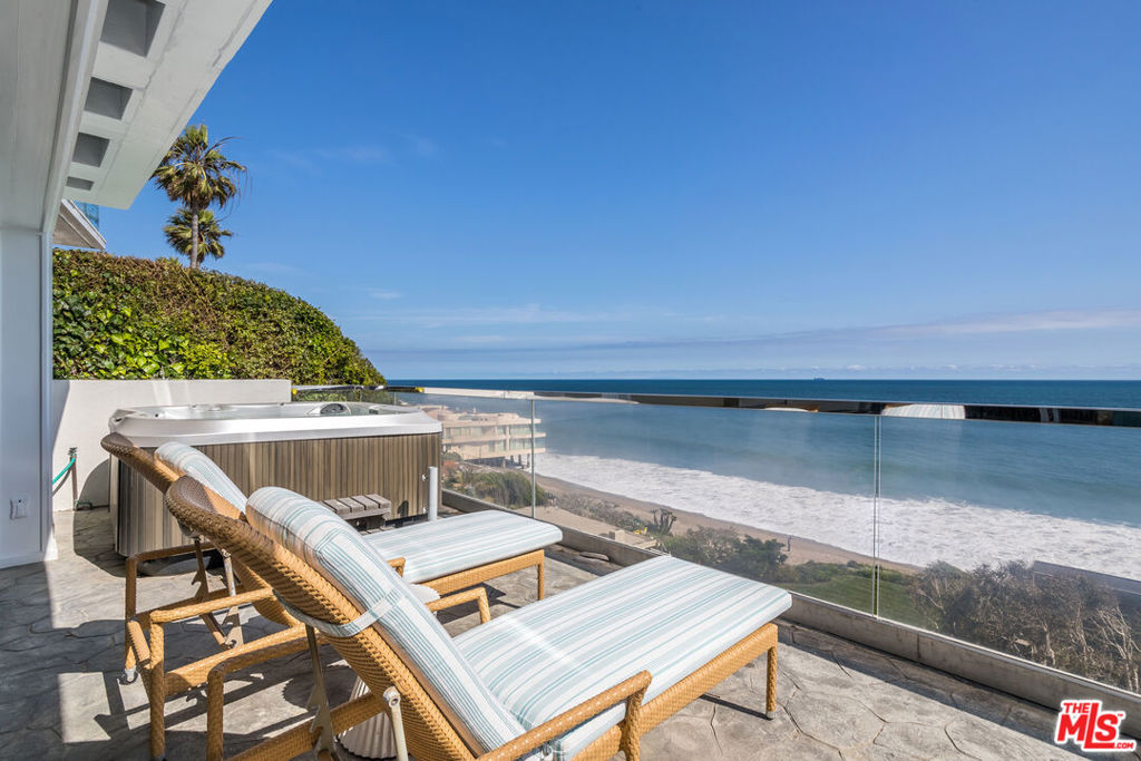 31658 Broad Beach Road Property Photo 1
