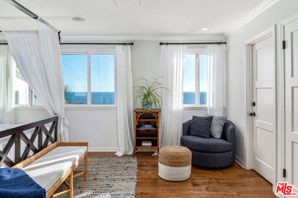 31658 Broad Beach Road Property Photo 21