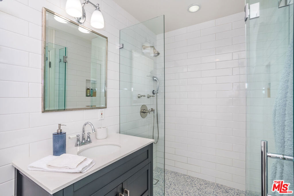 31658 Broad Beach Road Property Photo 33