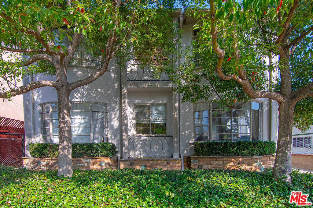 11259 Otsego Street Property Photo 10