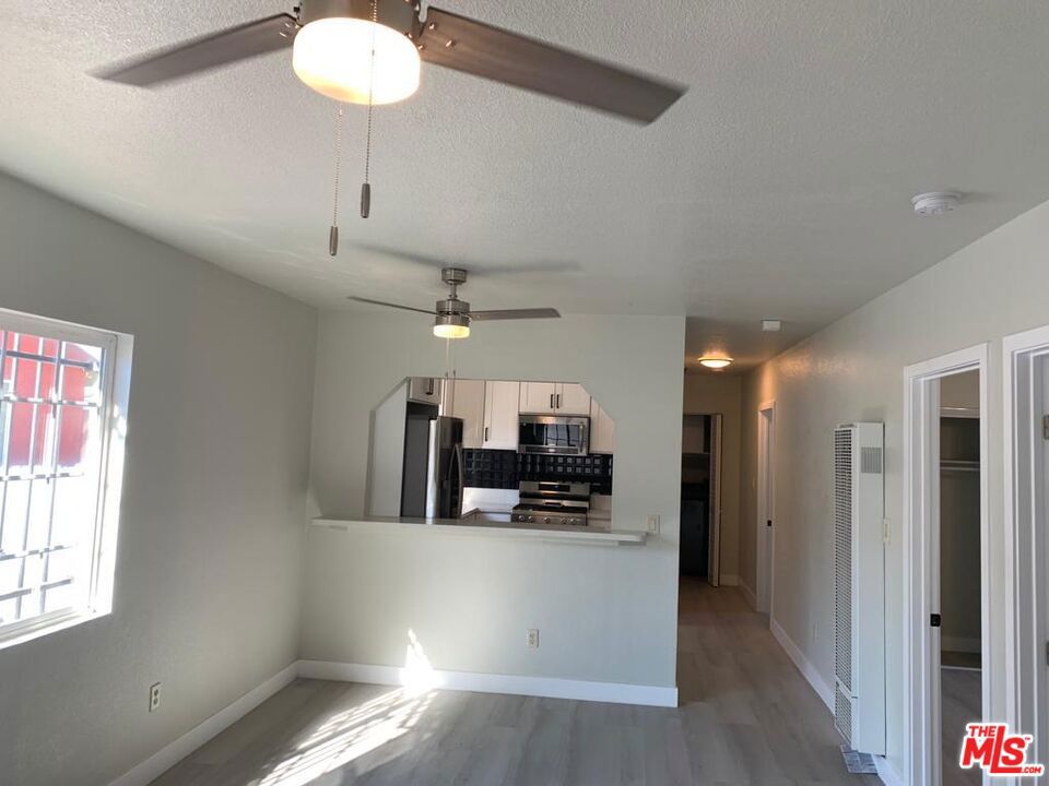 413 W 81st Street Property Photo 4