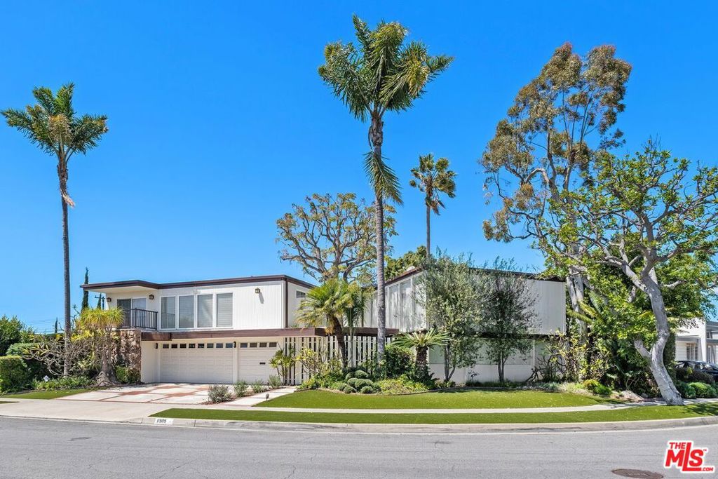 6505 S Halm Avenue Property Photo