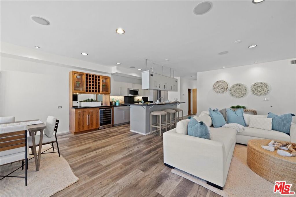 123 Richmond Street Property Photo 19