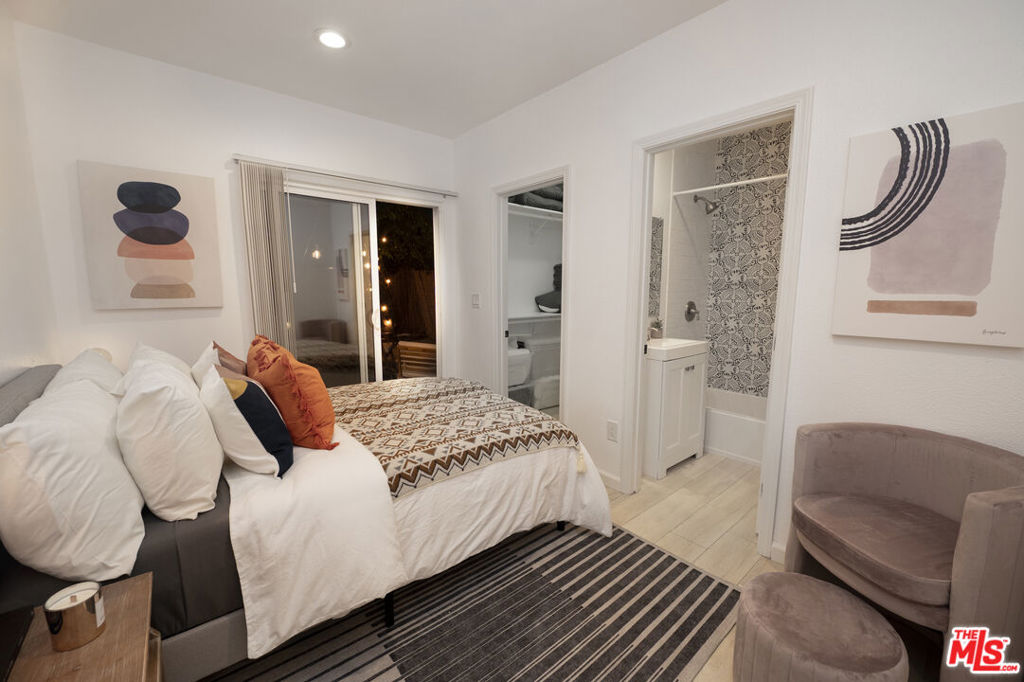 2711 Wabash Avenue Property Photo 11