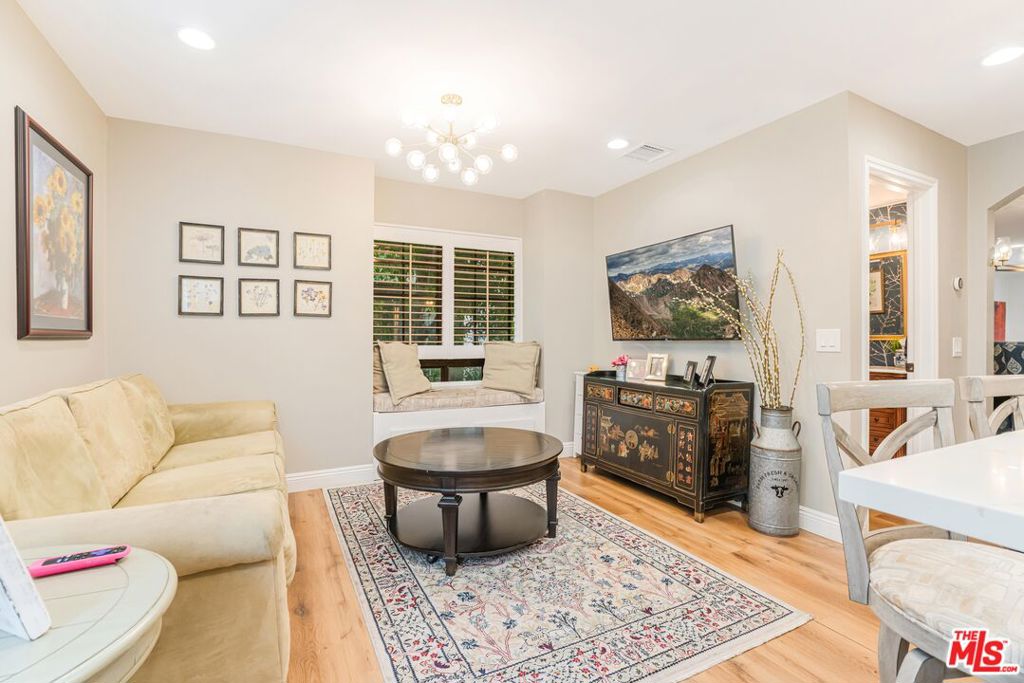 18100 Burbank Boulevard 26 Property Photo 12