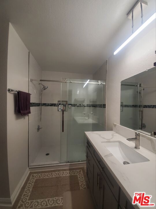 7215 Lyons Avenue Property Photo 27