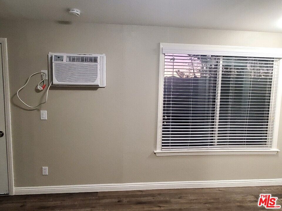 7215 Lyons Avenue Property Photo 31