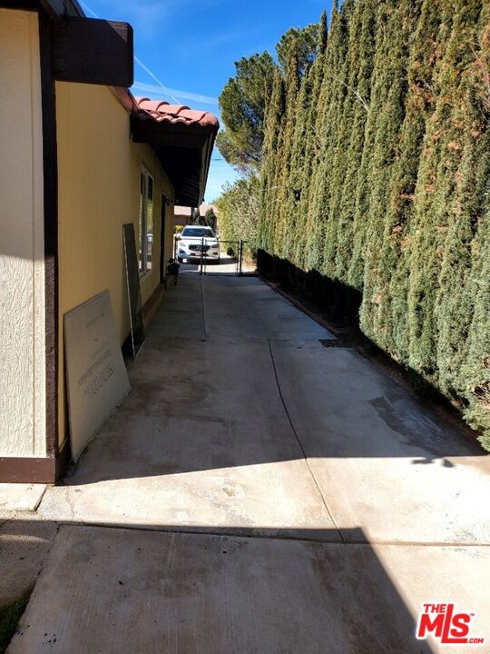 7215 Lyons Avenue Property Photo 39