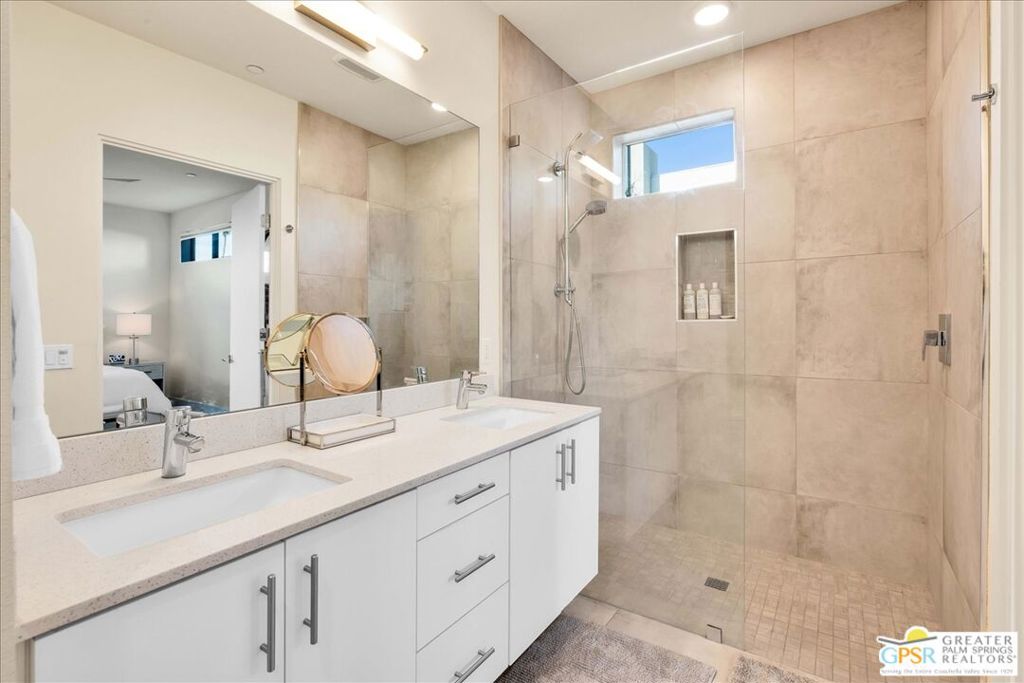 179 The Riv Property Photo 16