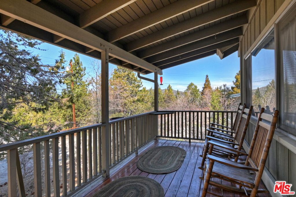 779 Villa Grove Avenue Property Photo 7