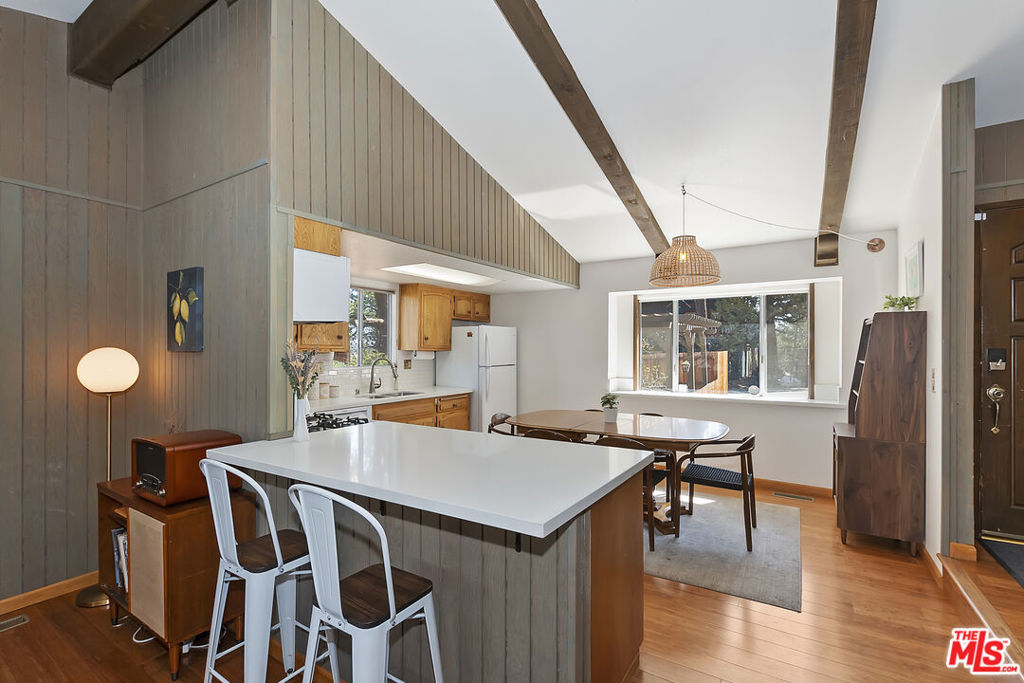 779 Villa Grove Avenue Property Photo 12